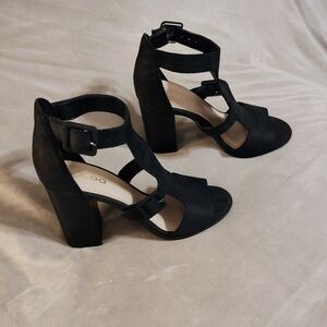 Aldo size 7 Meygan-93 black sandals.
